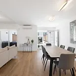 Villa Monarch *